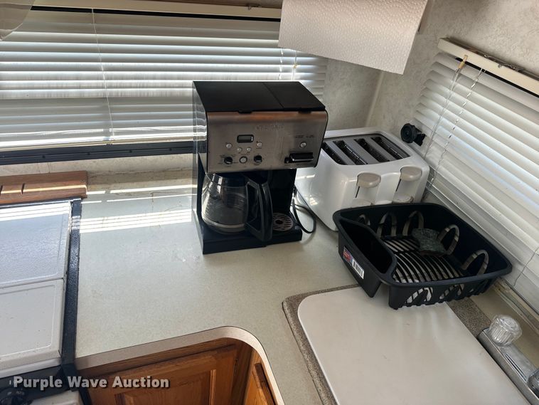 image for item EK1439 2003 Forest River  Flagstaff camper