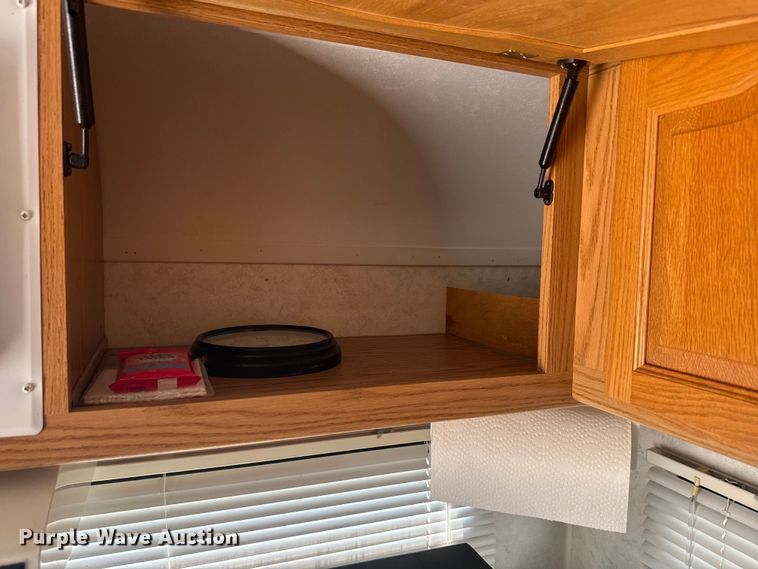 image for item EK1439 2003 Forest River  Flagstaff camper