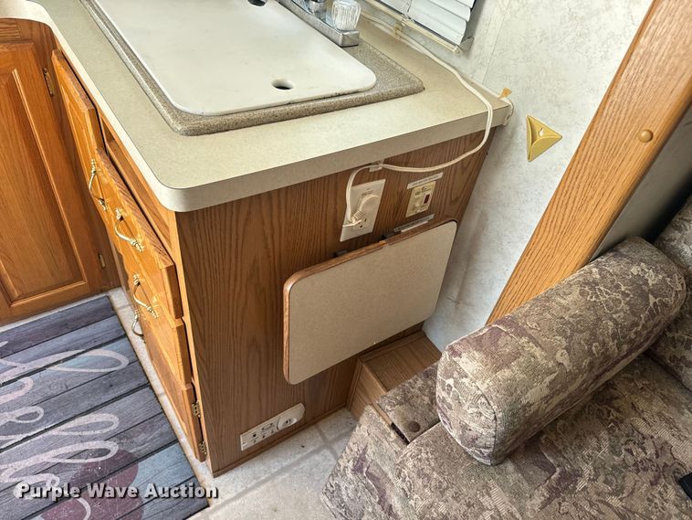 image for item EK1439 2003 Forest River  Flagstaff camper