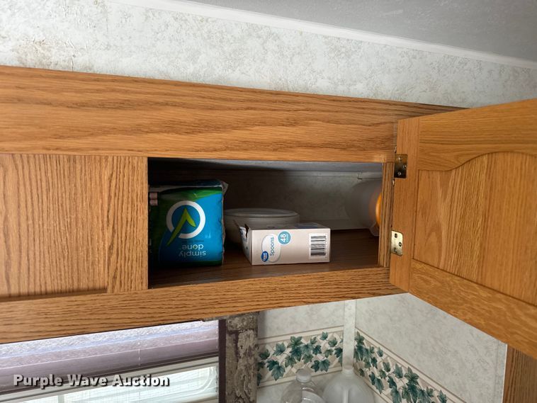 image for item EK1439 2003 Forest River  Flagstaff camper