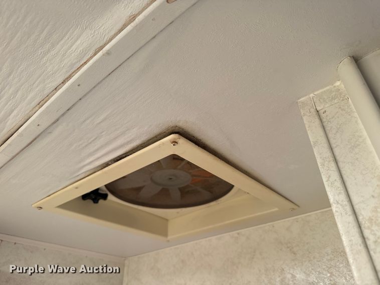 image for item EK1439 2003 Forest River  Flagstaff camper