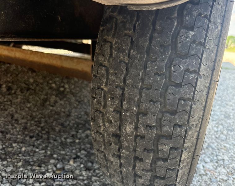 image for item EK1439 2003 Forest River  Flagstaff camper