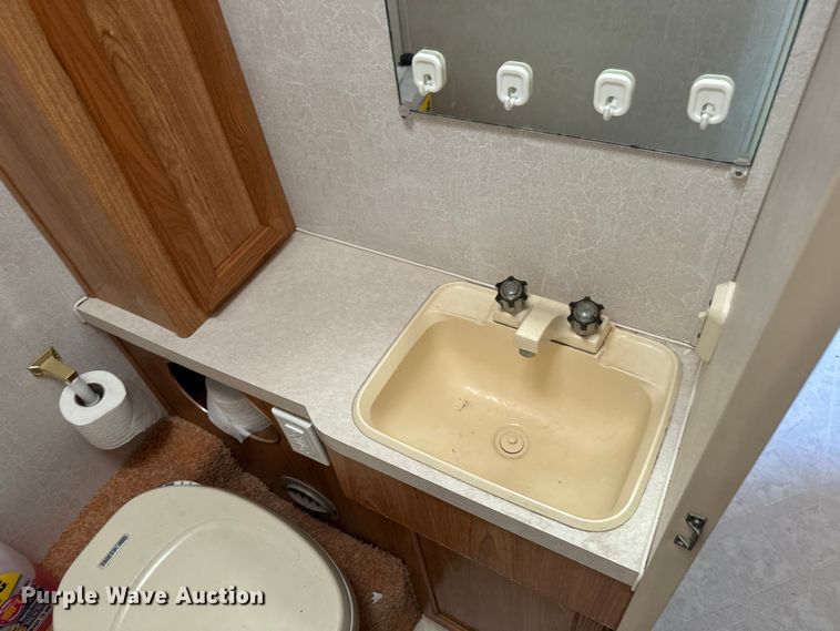 image for item EK1440 1999 Coachman Catalina Sport RV