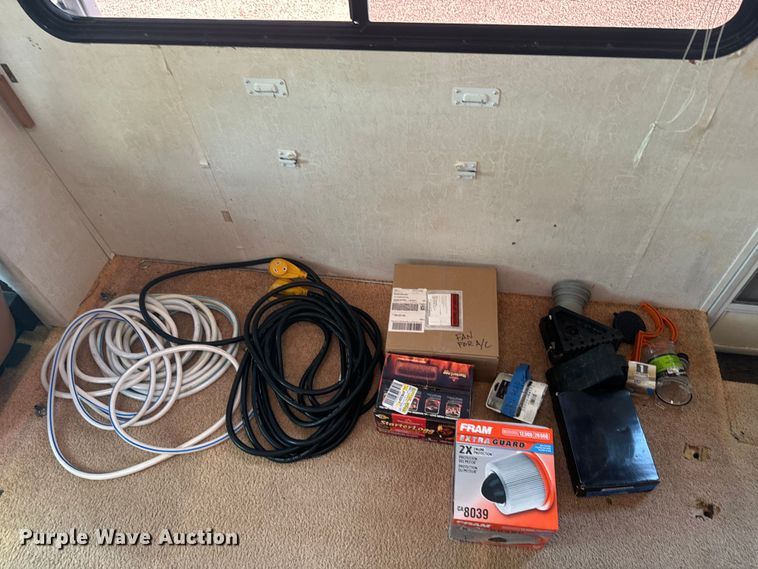 image for item EK1440 1999 Coachman Catalina Sport RV