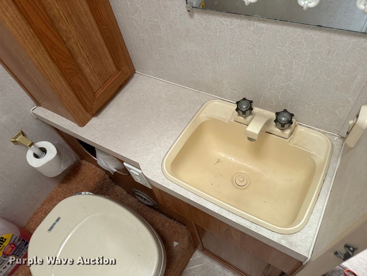 image for item EK1440 1999 Coachman Catalina Sport RV