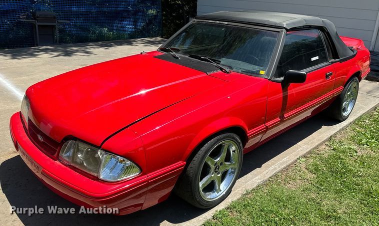 image for item EK1443 1993 Ford Mustang convertible