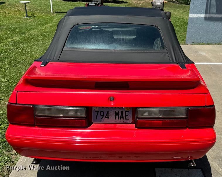 image for item EK1443 1993 Ford Mustang convertible