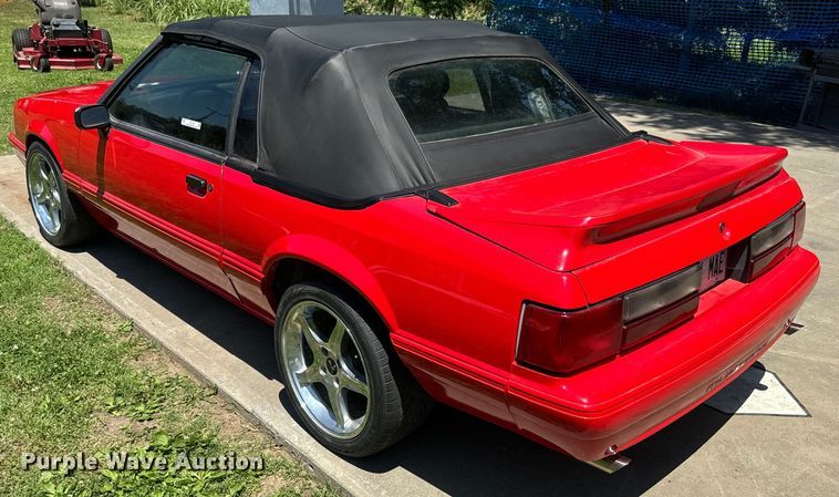 image for item EK1443 1993 Ford Mustang convertible