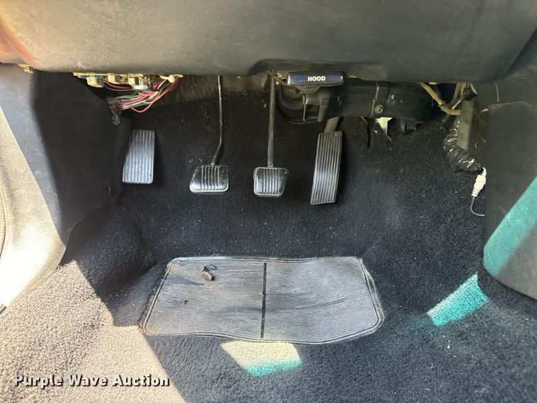 image for item EK1443 1993 Ford Mustang convertible