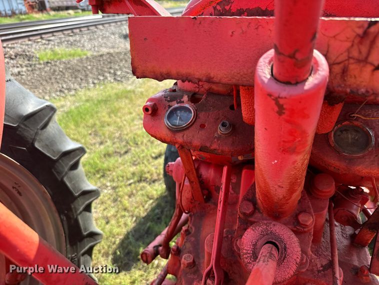 image for item EK1449 Case Dc-4 tractor