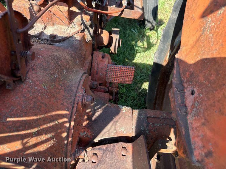 image for item EK1450 Case DC-4 tractor