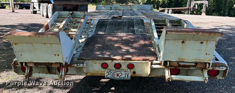 image for item EK4697 1986 Interstate Trailers 10DA equipment trailer