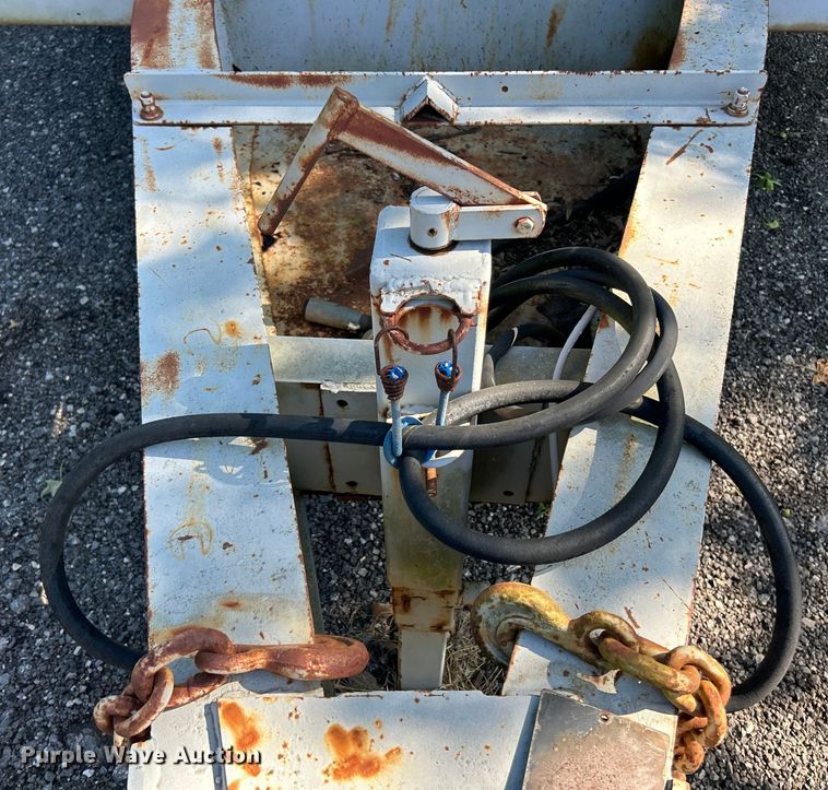 image for item EK4697 1986 Interstate Trailers 10DA equipment trailer