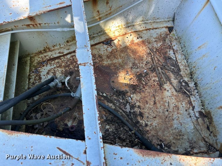 image for item EK4697 1986 Interstate Trailers 10DA equipment trailer