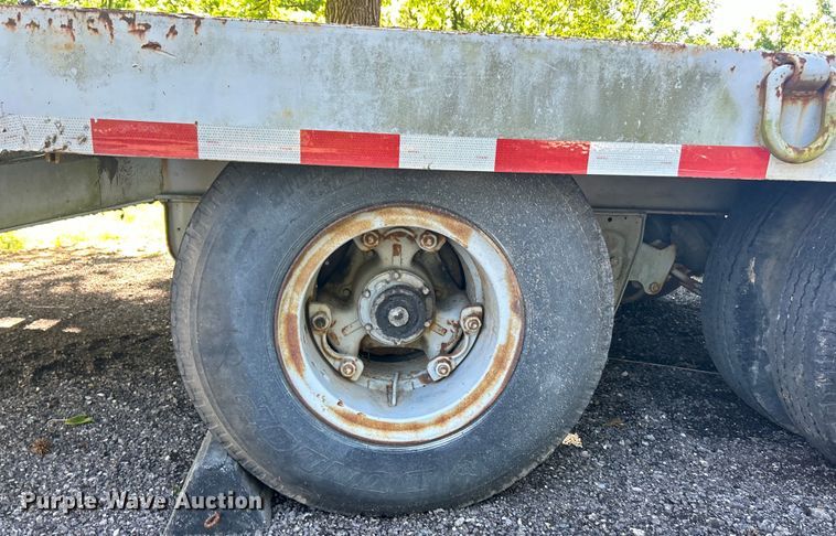 image for item EK4697 1986 Interstate Trailers 10DA equipment trailer