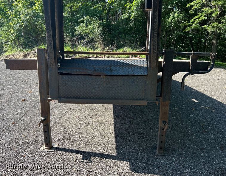 image for item EK4698 2002 Big Bubba equipment trailer