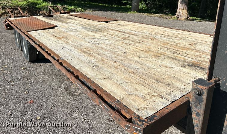 image for item EK4698 2002 Big Bubba equipment trailer