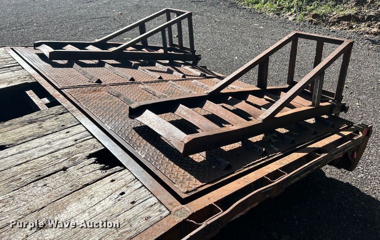 image for item EK4698 2002 Big Bubba equipment trailer