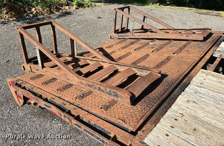 image for item EK4698 2002 Big Bubba equipment trailer