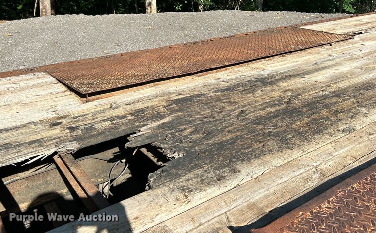 image for item EK4698 2002 Big Bubba equipment trailer