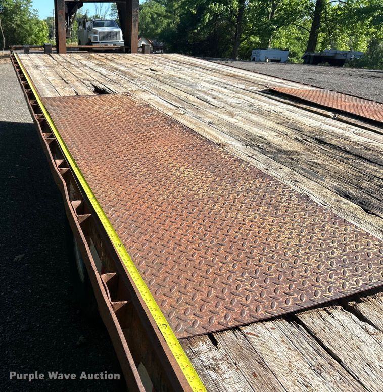 image for item EK4698 2002 Big Bubba equipment trailer