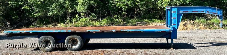 image for item EK4699 2004 Tri-Star Trailers tilt deck equipment trailer
