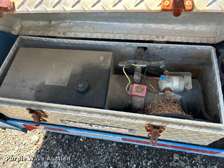 image for item EK4699 2004 Tri-Star Trailers tilt deck equipment trailer