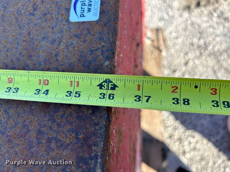 image for item EK4701 (3) fuel tanks