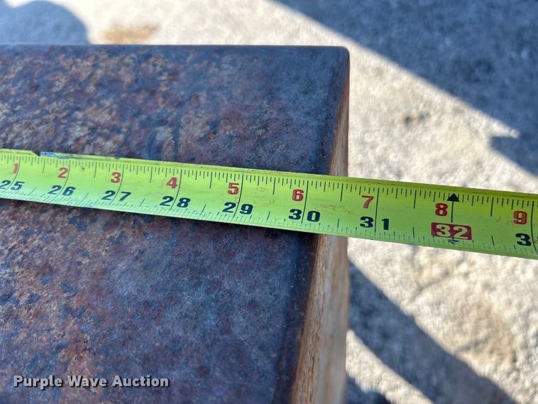 image for item EK4701 (3) fuel tanks