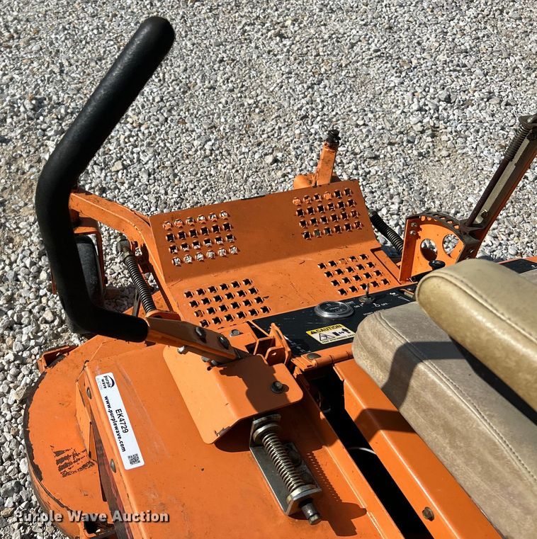 image for item EK4729 Scag SSZ-18CV-48 ZTR lawn mower