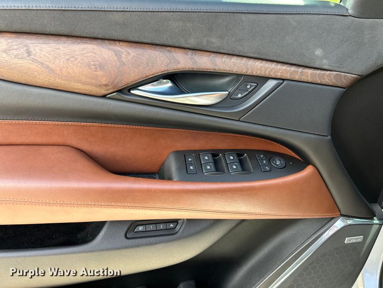 image for item EK4731 2016 Cadillac  Escalade SUV