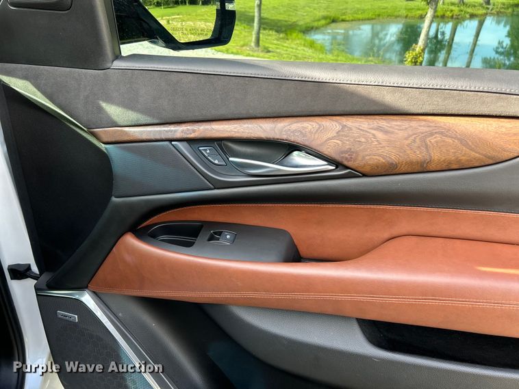 image for item EK4731 2016 Cadillac  Escalade SUV