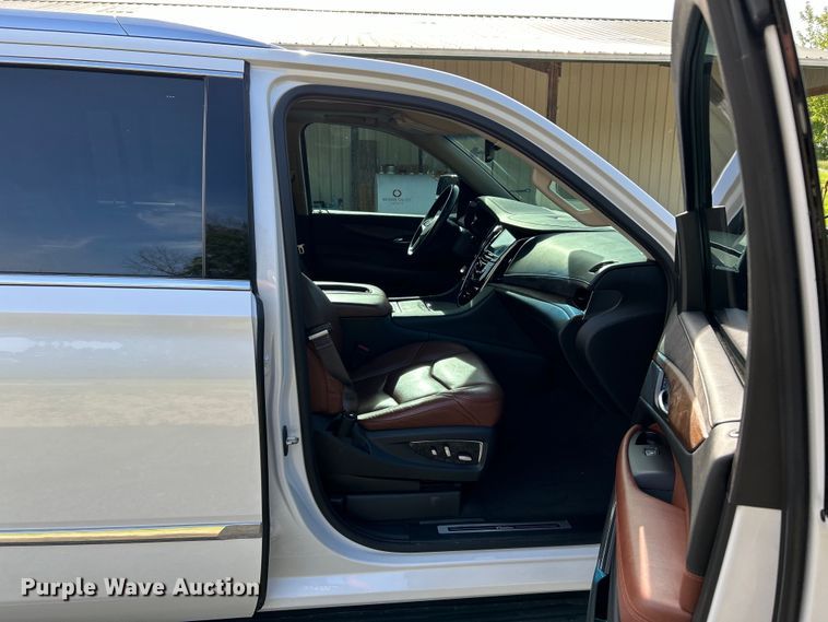 image for item EK4731 2016 Cadillac  Escalade SUV