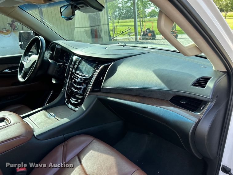 image for item EK4731 2016 Cadillac  Escalade SUV