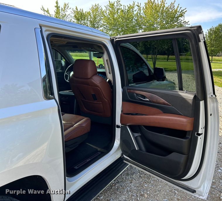 image for item EK4731 2016 Cadillac  Escalade SUV