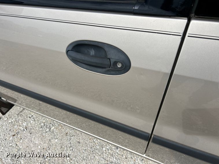 image for item EK4734 2003 Ford Windstar LX van