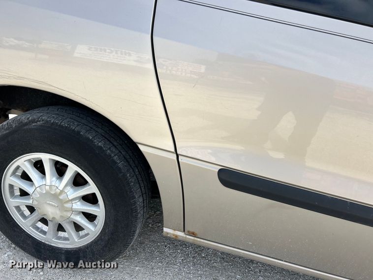 image for item EK4734 2003 Ford Windstar LX van