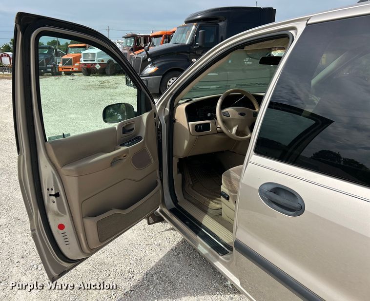 image for item EK4734 2003 Ford Windstar LX van