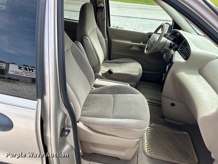 image for item EK4734 2003 Ford Windstar LX van