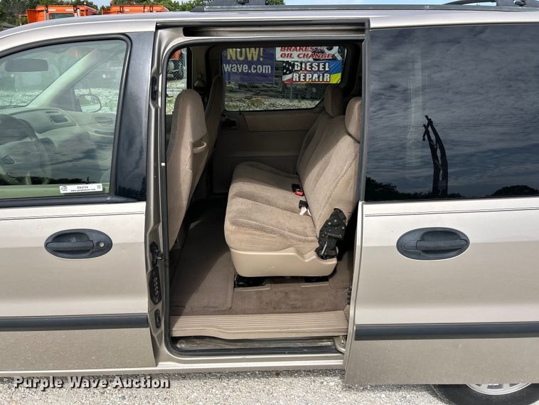 image for item EK4734 2003 Ford Windstar LX van