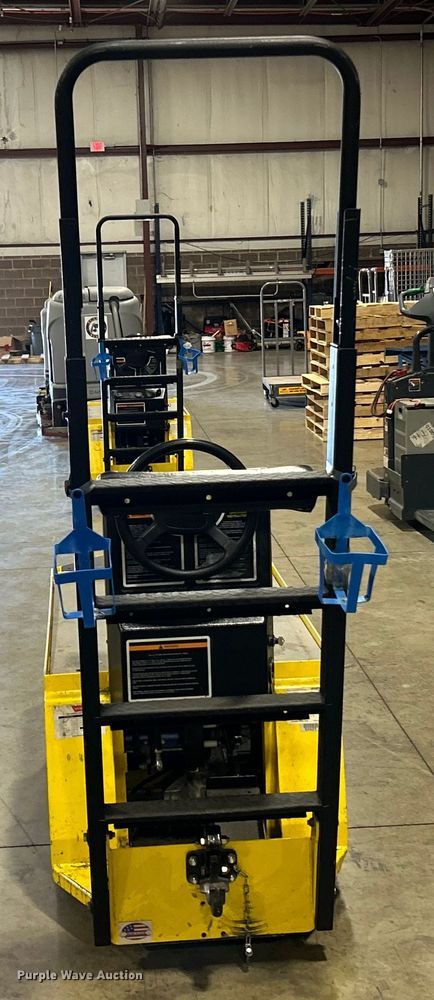 image for item EK4764 Columbia  Stock Chaser IS12-24 utility cart