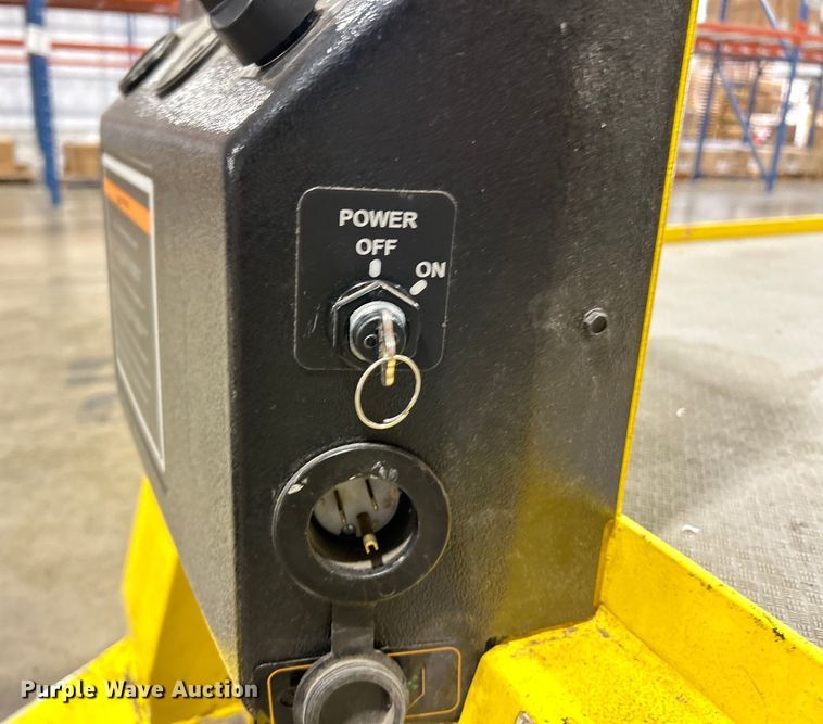 image for item EK4764 Columbia  Stock Chaser IS12-24 utility cart