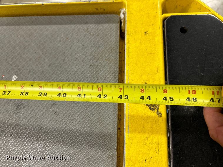 image for item EK4764 Columbia  Stock Chaser IS12-24 utility cart