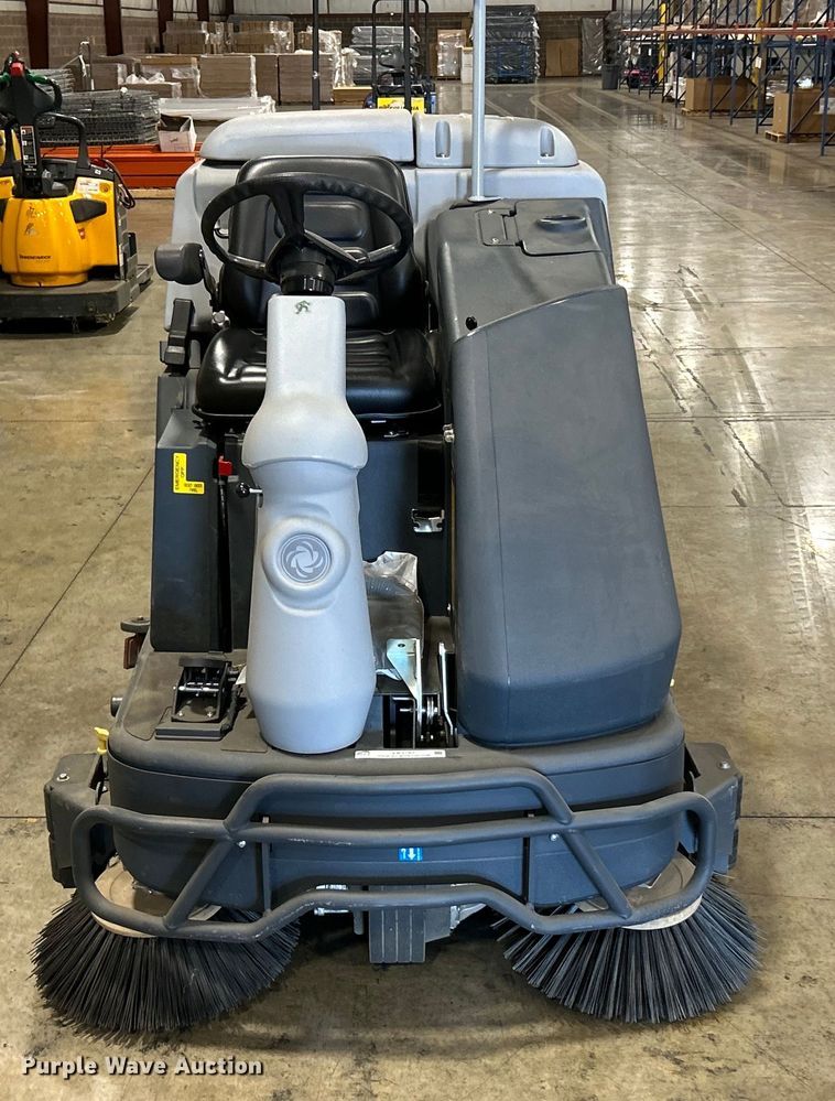 image for item EK4767 Advance  SC6500 45C floor scrubber