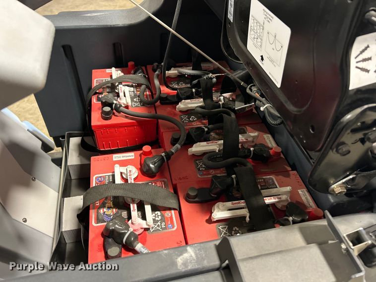 image for item EK4767 Advance  SC6500 45C floor scrubber