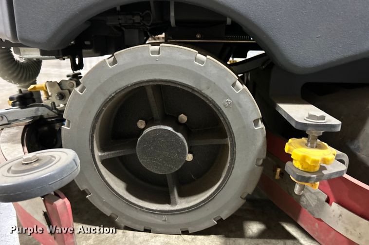 image for item EK4767 Advance  SC6500 45C floor scrubber