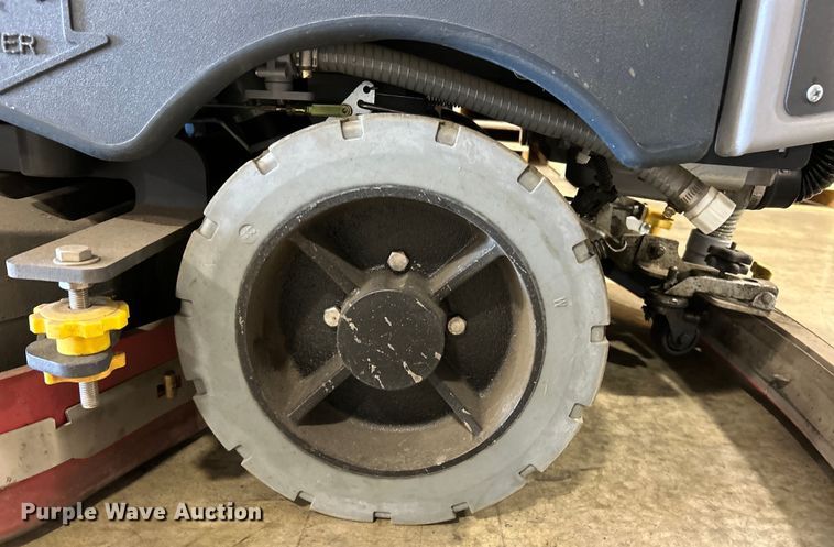 image for item EK4767 Advance  SC6500 45C floor scrubber