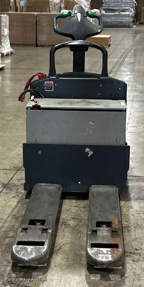 image for item EK4768 Jungheinrich ECR 327 pallet jack