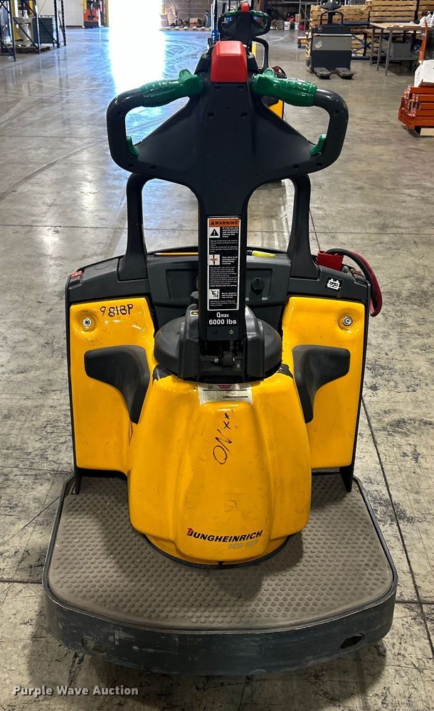 image for item EK4768 Jungheinrich ECR 327 pallet jack