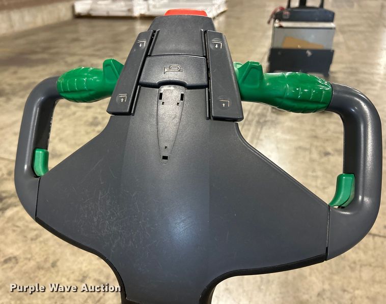 image for item EK4769 Jungheinrich ECR327 pallet jack